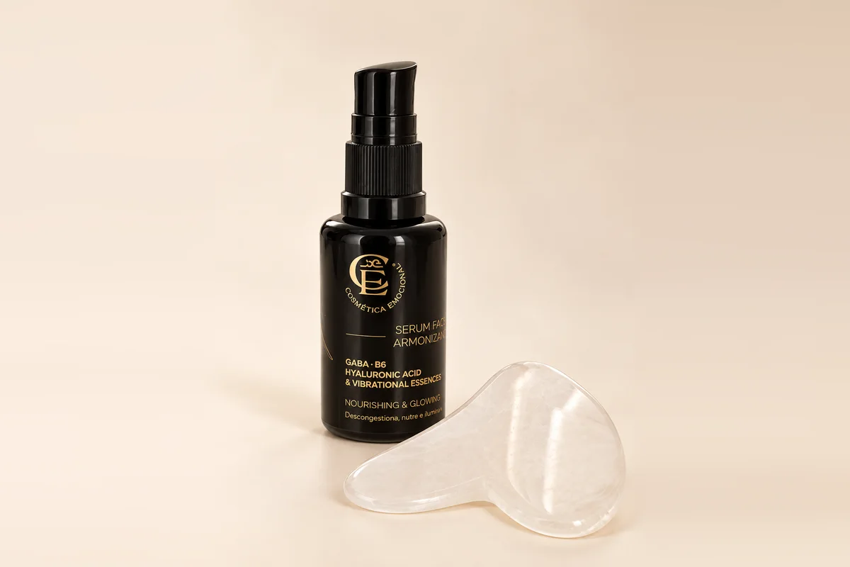 Masaje Facial con Cosmética Emocional y Gua Sha